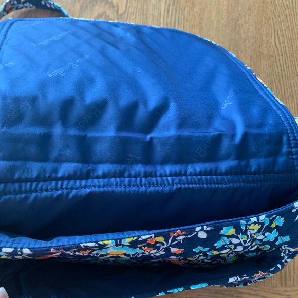 🔴Final Price✨HP✨ Vera Bradley large crossbody bag - Picture 3 of 5